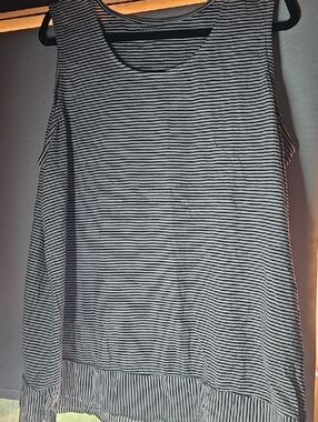 Lands' End Black & White Striped Sleeveless Top